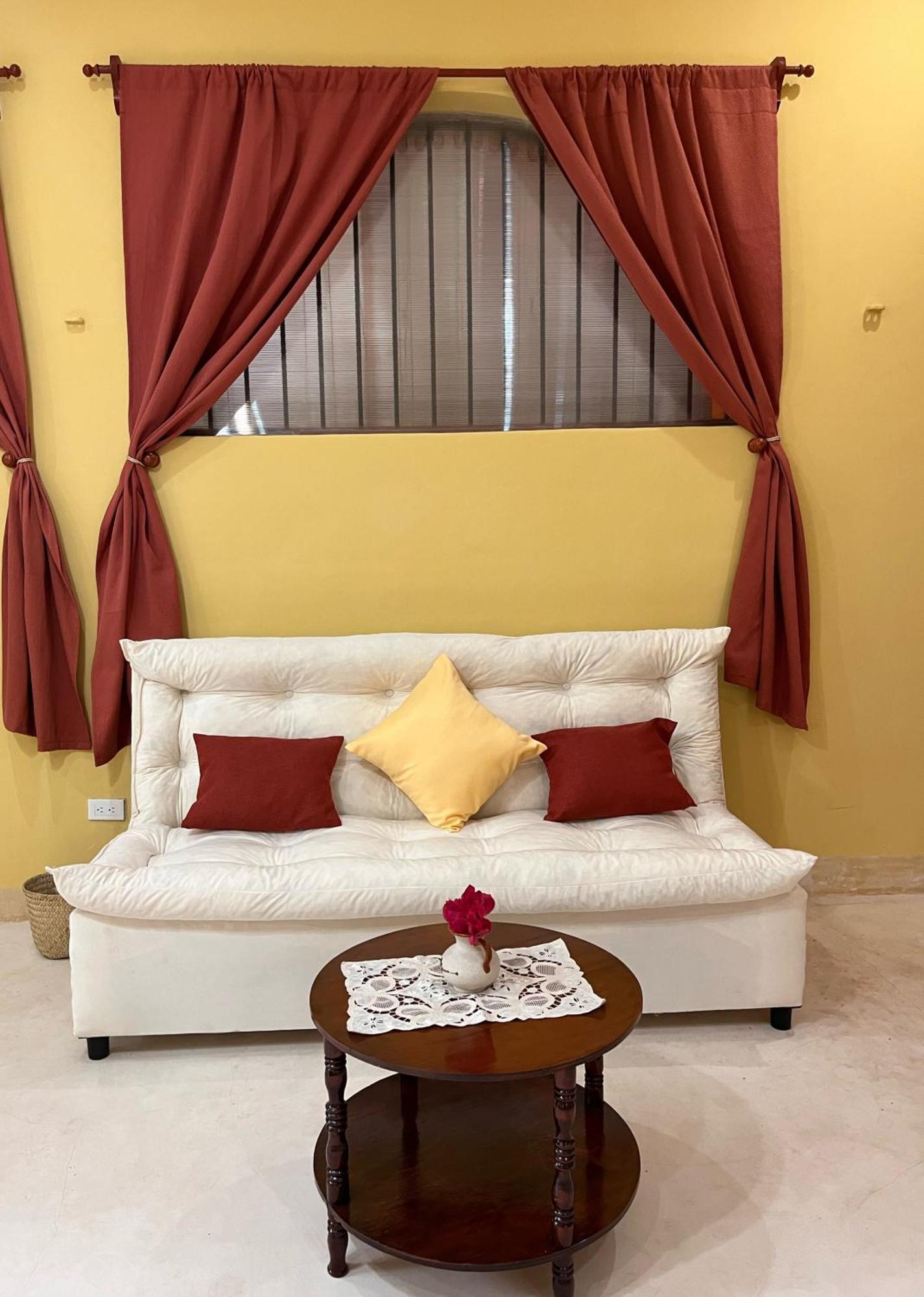 Casa Tres Colibries Bed and Breakfast Mérida Exteriör bild